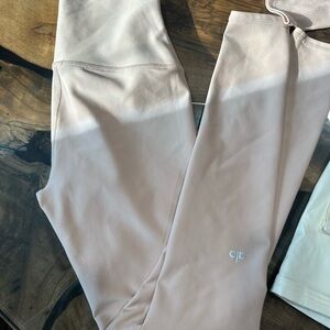 ALO Yoga blush Pink Leggings